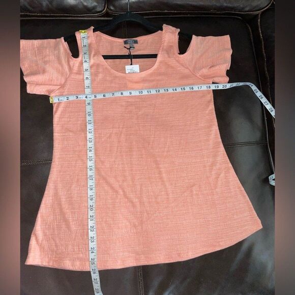 Ninety clothing cold shoulder top Women’s size  small flutter short sleeve new - Picture 7 of 9